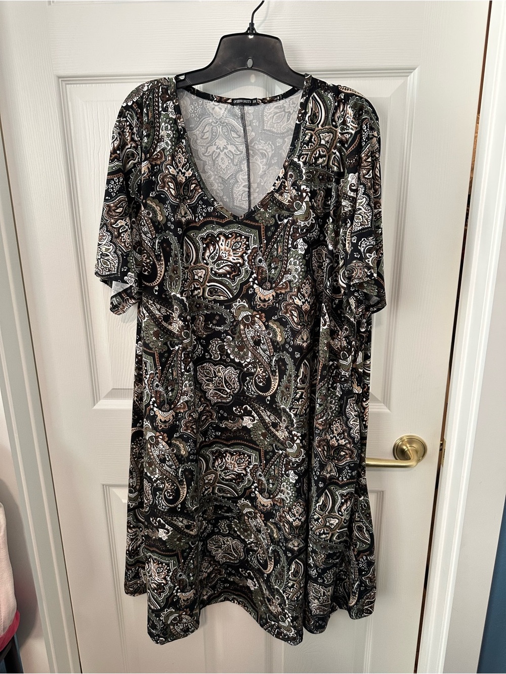 Overworety Paisley V-Neck Plus Size Dress - Gray & Brown Trim